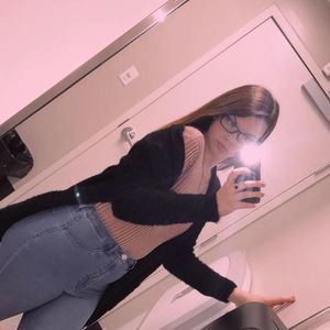 Meet your Posher, Lydia